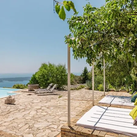 Sea View With Tennis Court - Dvori Sv Jurja *