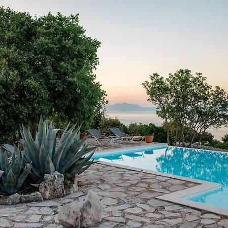 Sea View With Tennis Court - Dvori Sv Jurja