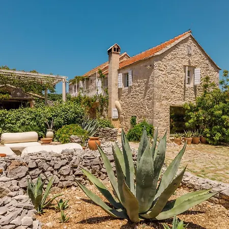 Sea View With Tennis Court - Dvori Sv Jurja Villa Jelsa (Hvar)