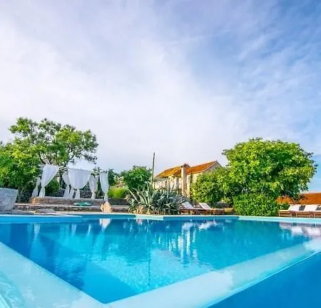 Sea View Dvori Sv. Jurja Villa